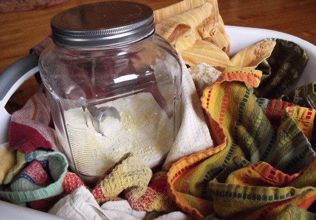 Homemade high efficiency laundry detergent